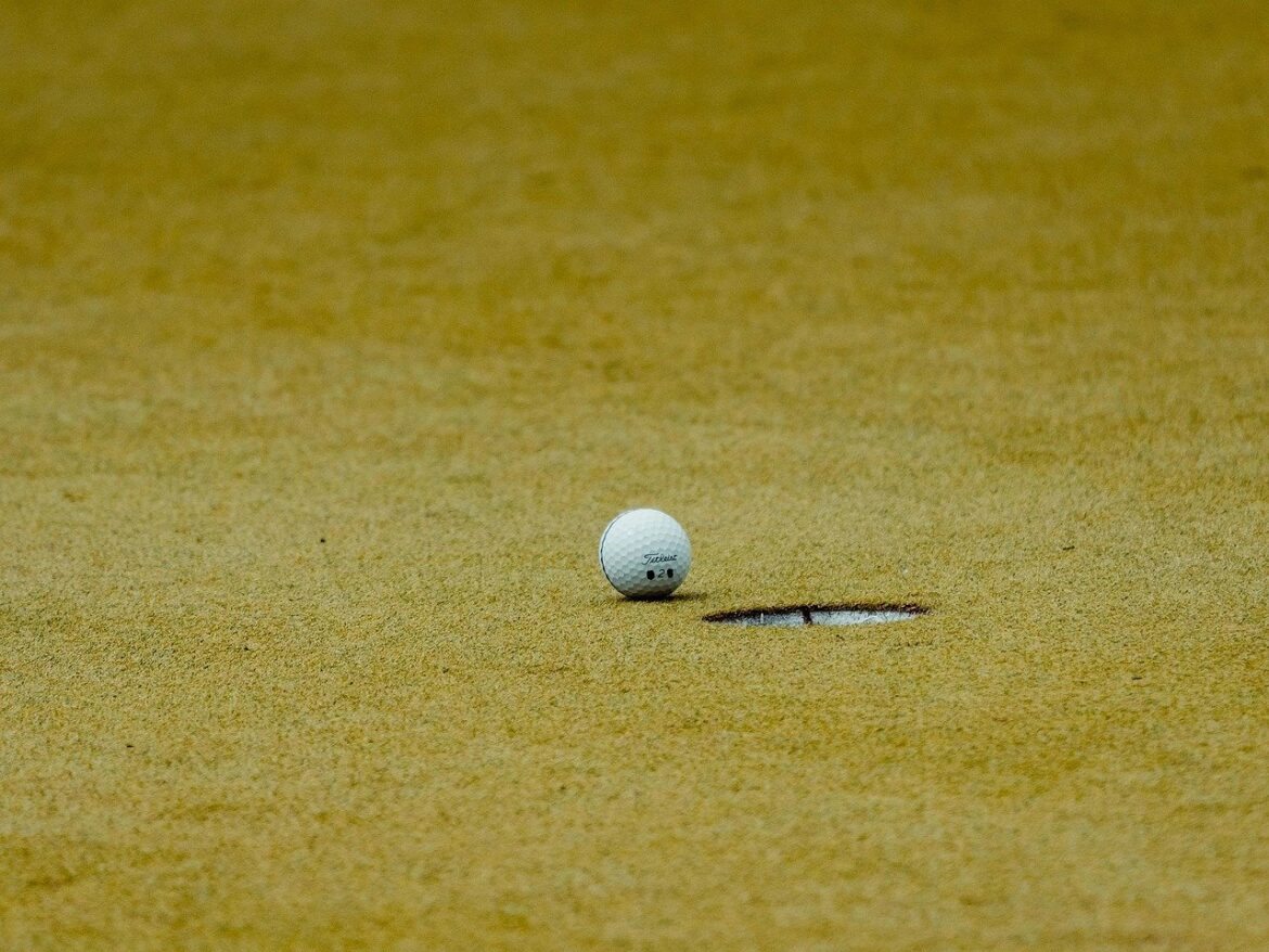 Mastering the Art of Golf Chipping: Essential Tips for Precision Around the Green